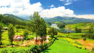 places to visit with family in south india, ooty